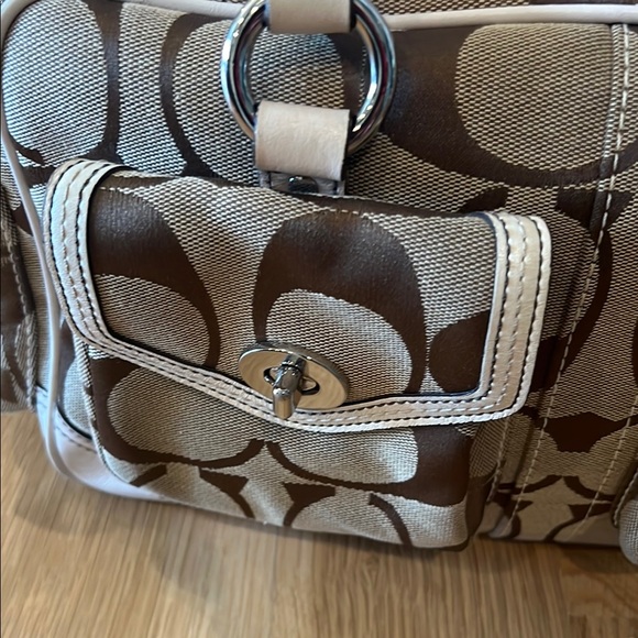 Rare!!! Coach Brown and Cream Signature Bag - Picture 3 of 10